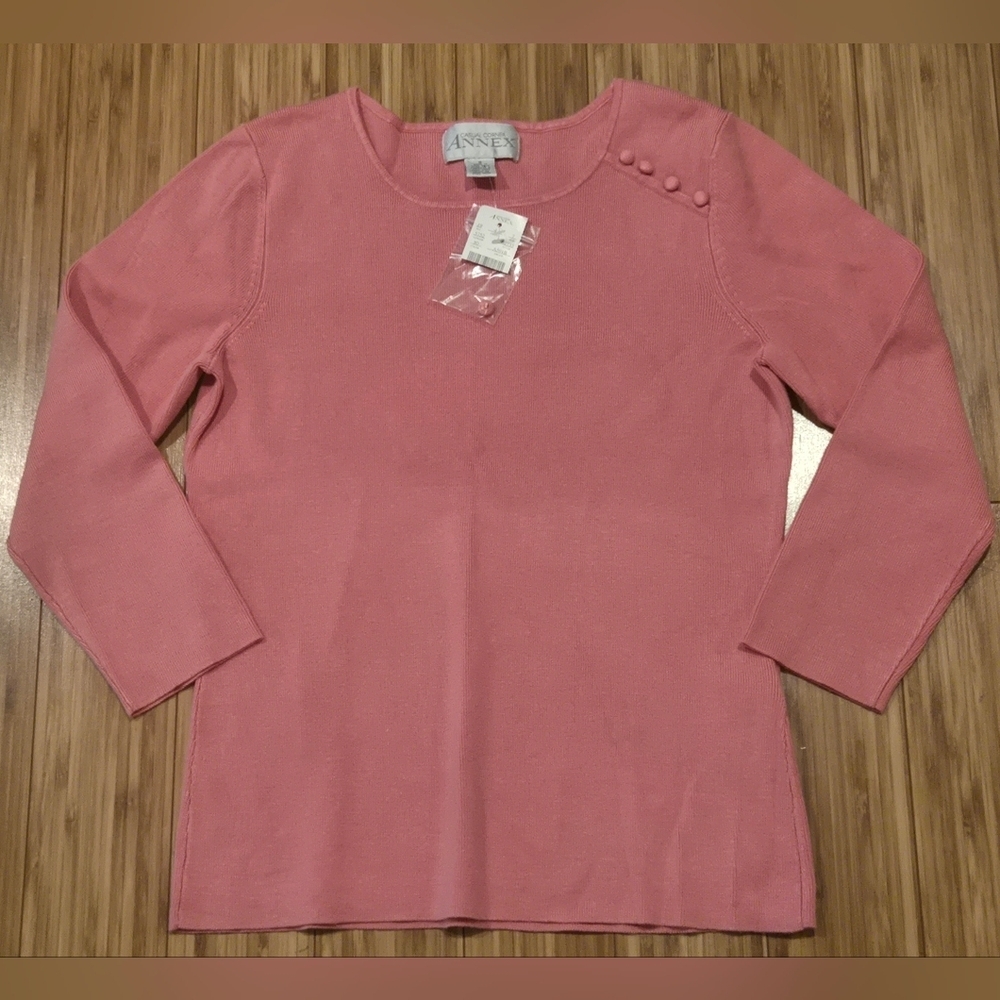NWT Casual Corner Annex Rose-Pink Crewneck Long-Sleeve Top with Shoulder Buttons